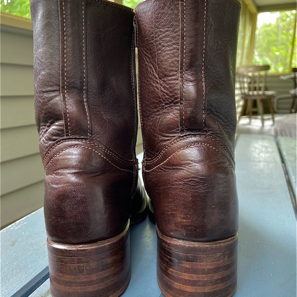 Frye Campus Shorties in Chestnut EUC - Picture 8 of 15